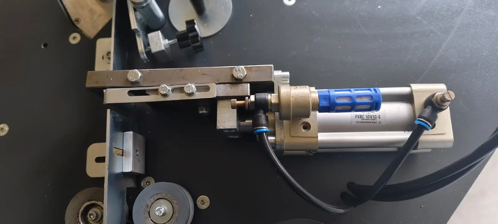 Eğri Kenar Bantlama Makinası Makas Grubu